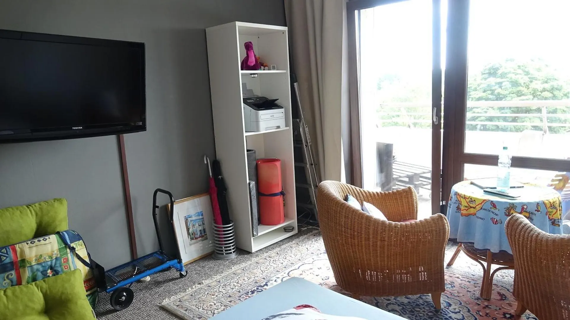 Guestroom With Wide View And Pool Near City Side, 2Nd Guest With Extra Bed Possible Frankfurt am Main 0*,  Germany